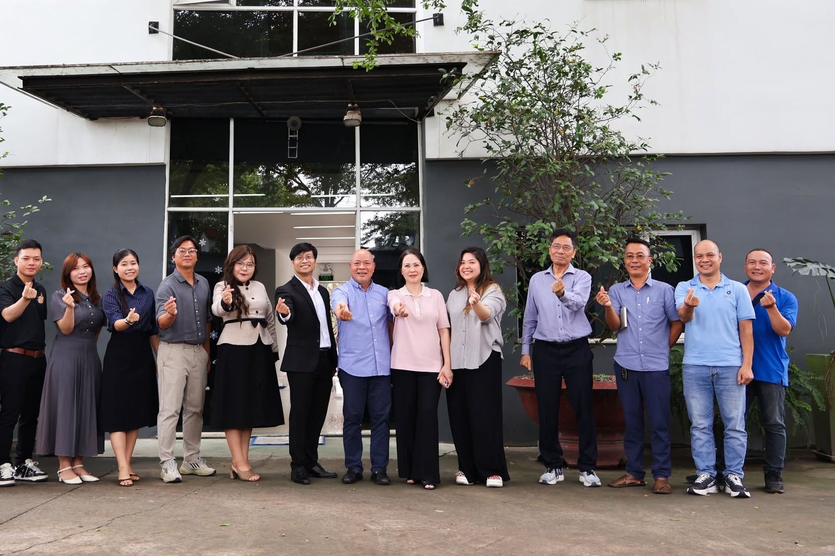 Đồng Tiến khởi động dự án triển khai Salesforce CRM cùng OMN1 Solution: Số hóa toàn diện Sales, Service và Procurement
