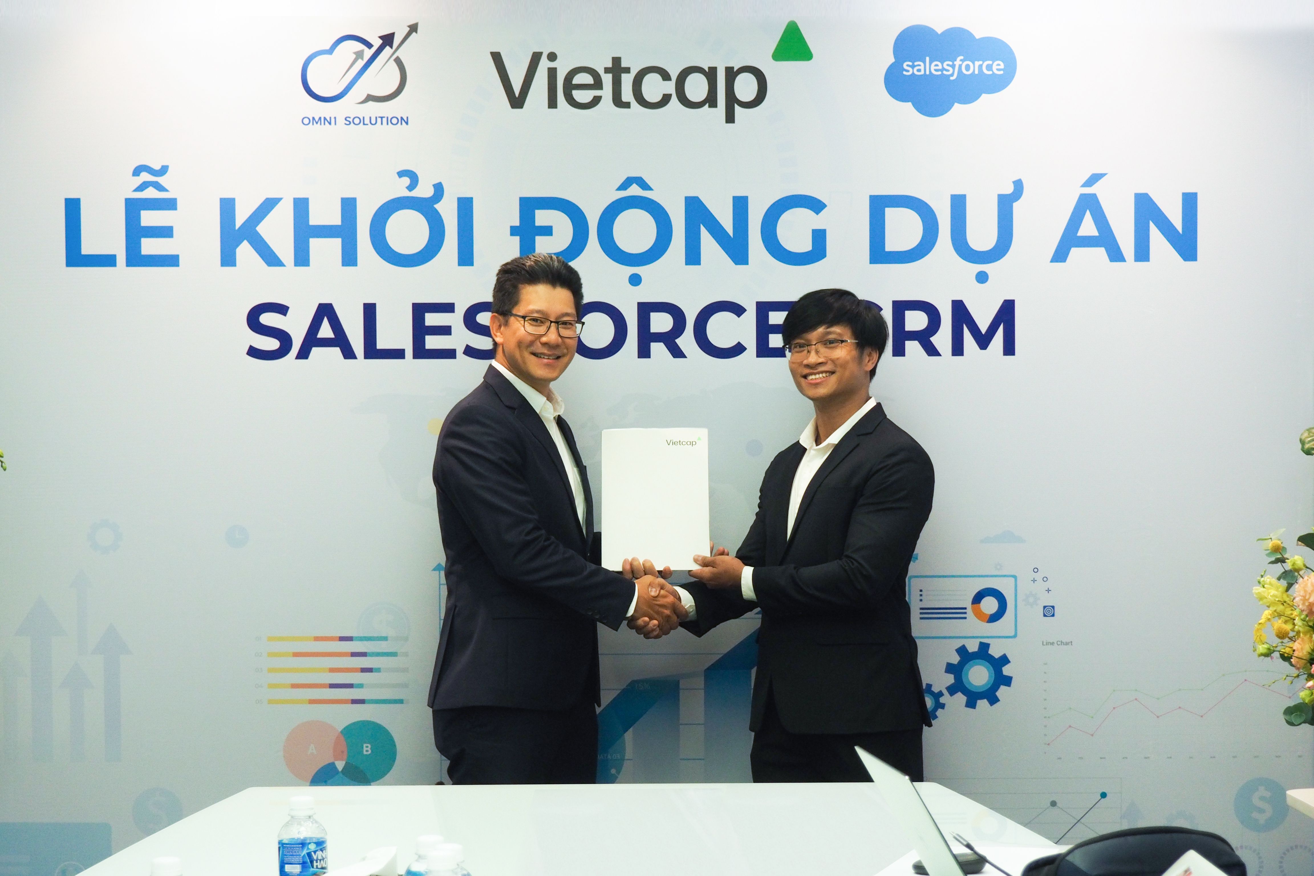 OMN1 x Vietcap: Lễ khởi động dự án "Salesforce CRM for Vietcap"